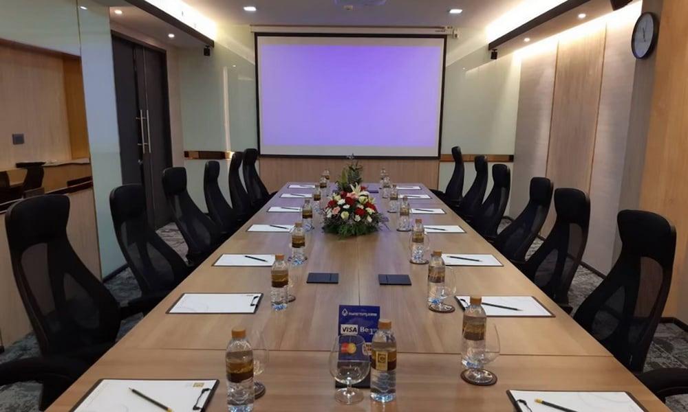 Civic Horizon Hotel & Residence Bangkok Bagian luar foto