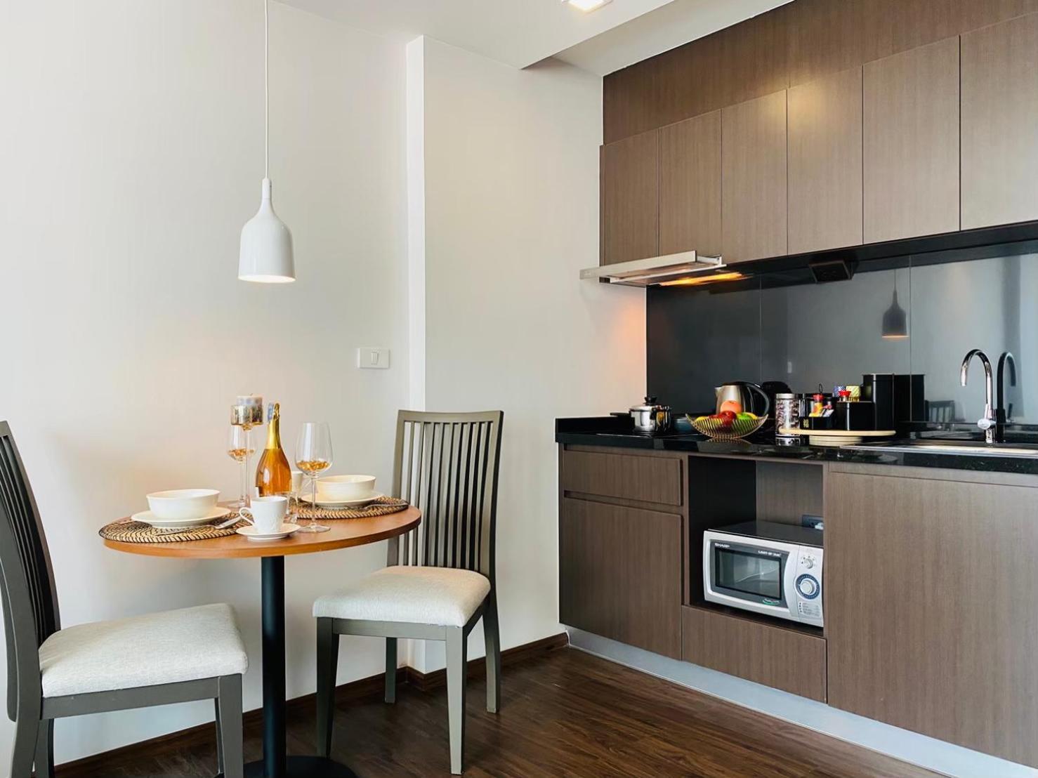 Civic Horizon Hotel & Residence Bangkok Bagian luar foto