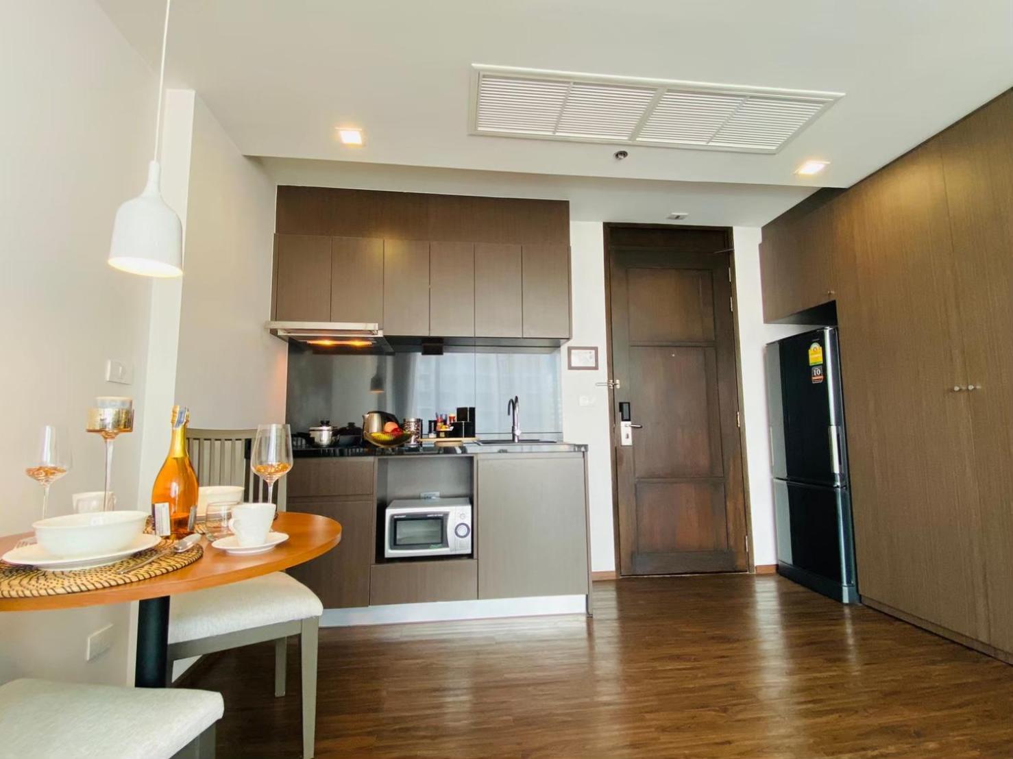 Civic Horizon Hotel & Residence Bangkok Bagian luar foto