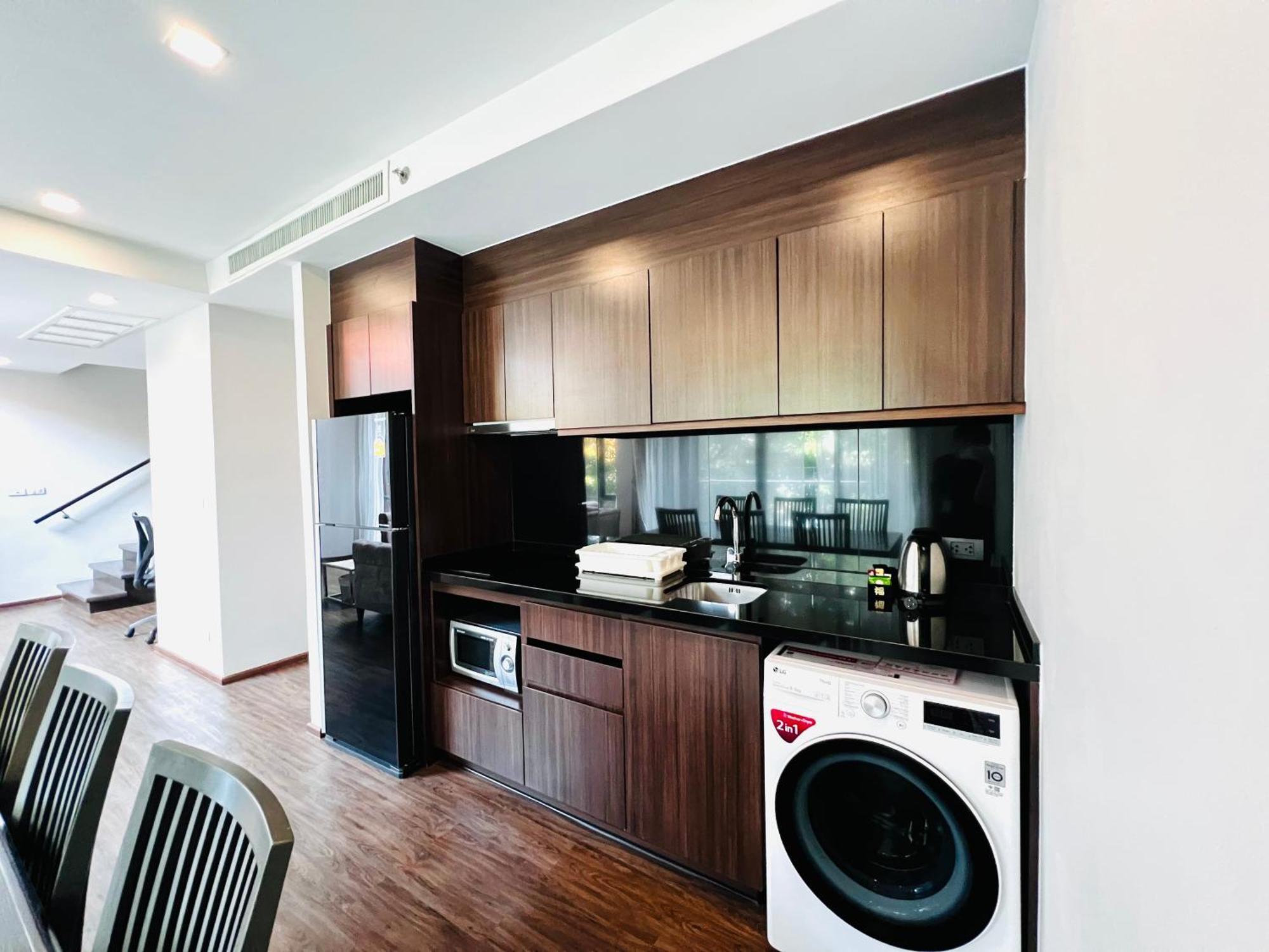Civic Horizon Hotel & Residence Bangkok Bagian luar foto
