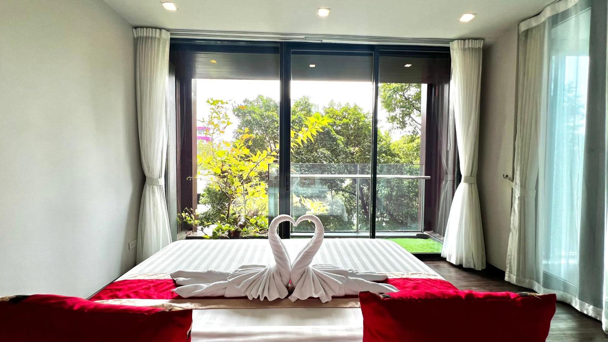 Civic Horizon Hotel & Residence Bangkok Bagian luar foto