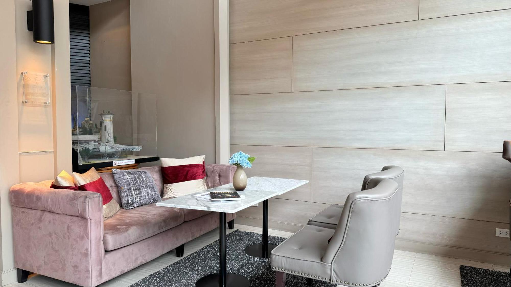 Civic Horizon Hotel & Residence Bangkok Bagian luar foto